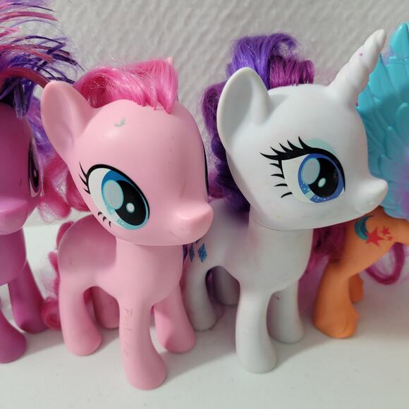 My Little Pony Lot of 4 Ponies Size Approx.5.750" 101824-2M3 - Picture 3 of 8